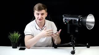 Фокусируемый LED видеосвет Godox SZ150R RGB Zoom