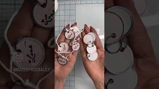 Easy Junk Journal Key Tag Charms #fiveminutecraft #junkjournal #lilianguerrero #madebyrockalily