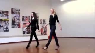 Catwalk Coach and Model; How to walk on a runway