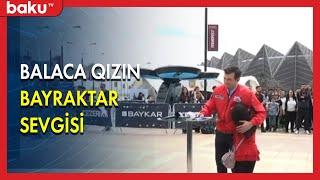 Çıxışı zamanı azərbaycanlı qız Bayraktarı qucaqladı - BAKU TV