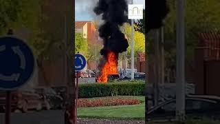 Impresionante incendio de un coche en Albacete capital