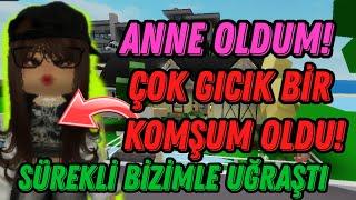 ANNE OLDUM!  GICIK KOMŞUM PEŞİMİZİ BIRAKMIYOR!?  NEREYE GİDERSEK PEŞİMİZDE!  ROBLOX ROLEPLAY