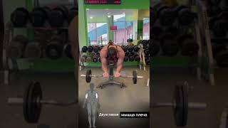 Упражнения на двуглавую мышцу плеча #shorts