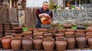 Handmade Clay Pots: The Perfect Cooking Vessel for Beef Pilaf