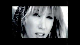 Hande Yener - Acı Veriyor ( Official Video)