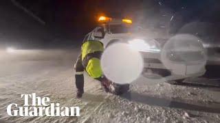 Footage shows extreme conditions confronted by rescue team for kunanyi/Mt Wellington hikers