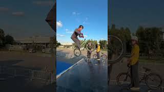 РЕБЯТКИ РАЗВЛЕКАЮТСЯ НЕ ПО ДЕТСКИ #катайсдушой #rideaction