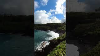 Beautiful view from above #blacksandbeach #maui #hawaii