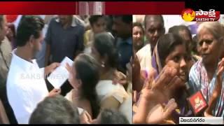 YS Jagan Receives Grand Welcom For Women at YSR Nagar || Vizianagaram District