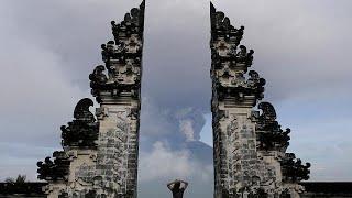 Bali on maximum alert over volcano eruption threat