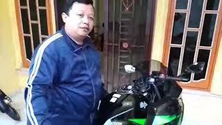 Kawasaki Ninja 250 se dengan smart key.