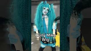 Curly Miku Wig Styling! #asmr #hatsunemiku #alienmiku