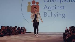 Stefano Suaros live performance. New York Style Fashion Week 2018