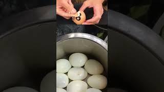 How to Perfectly Boil an Egg Every Time #food #foodie #eggs
