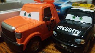 Disney Pixar Cars 3 Stu Scattershields (Piston Cup Flatbed Service Truck) Review