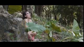 asian girl poops in the woods