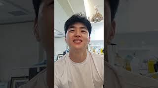 이혼한 아빠에게 다른 여자와 결혼하지 말라는 설이. 그 이유가 너무 웃기고 따뜻하고 예쁩니다. 싱글대디의 육아일기.