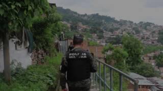 Hallamos "casas locas" en Tegucigalpa minutos antes de ser abandonadas por pandilleros