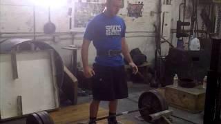 David Hays 425 + 100 lbs of Chains Deadlift