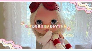 Unboxing Custom Lifeguard Blythe