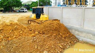 The Best Operator Skills KOMATSU DR51PX Dozer Spreading Stone Into Water & Dump Trucks Fill The Land