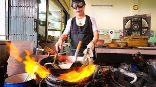 Thai Street Food Michelin Star - GIANT CRAB OMELET at Jay Fai (ร้านเจ๊ไฝ) in Bangkok,  Thailand!