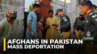 Pakistan sets March 31 deadline for Afghan migrants to leave, escalating border tensions