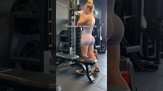 the POWER of CONSISTENCY #bulk#glutes #gluteworkout #bulking #gymrat #gymgirlshorts #gymhack