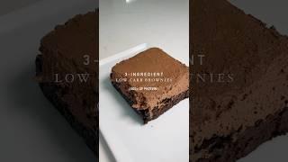 3-INGREDIENT LOW CARB BROWNIES