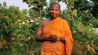 HG Das Gadadhar Prabhu offering