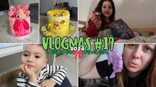 ПРАВИХ ДВЕ ТОРТИ + НИЯ ИГРАЕ НА МОРСКИ ШАХ || VLOGMAS #19 || ВЛОГ #446 || НИЯ И ГОГИ