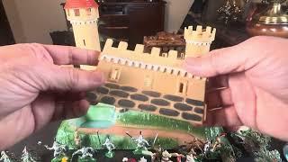 Набор «Рыцари и Замок» фирмы Маркс / Miniature playset “Knights & Castle” by Marx