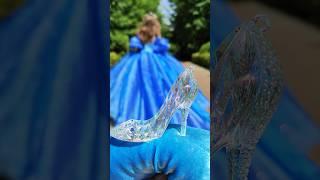 Run️#disneyprincess #cinderella #cosplay #disneycosplay #princess #princessdress #cenicienta