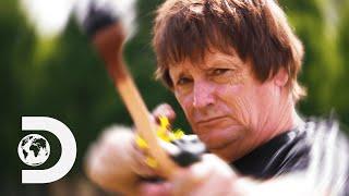 Anthony Kelly: The Aussie Who Catches Arrows | Ripley's Believe It or Not!