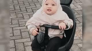 Baby Shireen Aqila belajar jalan sama papa