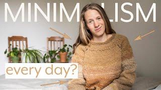 Extreme Minimalist Wardrobe - Wearing the Same Clothes all the Time // my Feelings for my Wardrobe