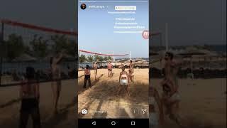 Sema Aydemir frikik bikini ile voleybol oynuyor