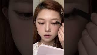 요즘 유행하는 미국 핫걸 메이크업 해보기  #쇼츠