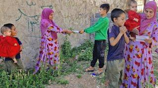 Asma was happy after reading the letter sent by Soroush. She comes back