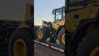 Peterbilt lowboy #hesequipment #peterbilt #mechanical #komatsu #jrb #wheelloader #rental #legend #