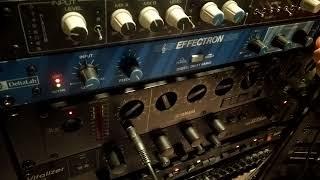 Behringer 2600 Through DeltaLab Effectron