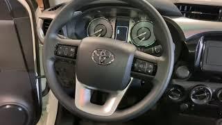 Toyota Hilux как снять штатную магнитолу + магнитола Android. how to remove the head unit