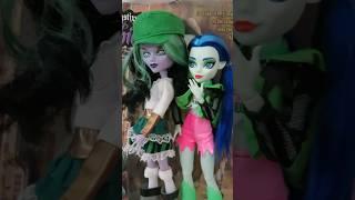 Its so confusing sometime to be a ghoul #mystixx #monsterhigh #dollcollector #brat #girlsoconfusing