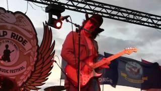Lukas Nelson Promise Of the Real- Toppers