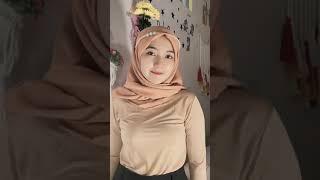 cewek cantik lagi nih gaes siapa yang tahan nih