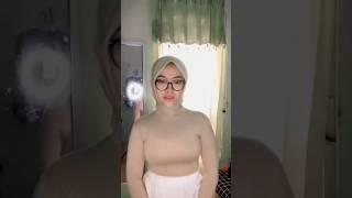 gadis rajut berkacamata, emang gx pernah gagal.... #cantik #viral #jilbab