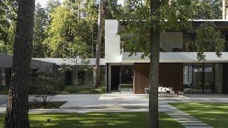 MODERN HOMES: Amazing Mansion Located in Moscow  Architecture & Real Estate #shorts