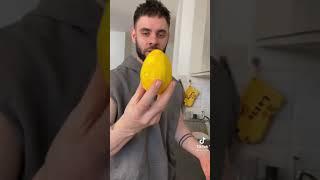 Как почистить манго ?