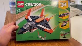 Tom Builds LEGO - Creator 3 in 1: Jet Fighter