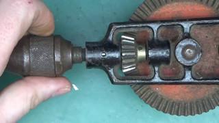 Making a vintage rusty tool pretty again - Stanley №805 hand drill